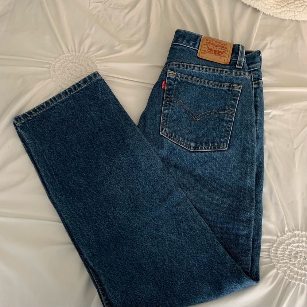 Straight Leg Levi Jeans